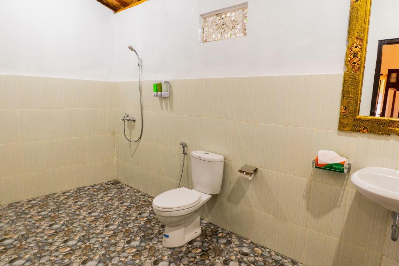 Kamasanti Hostel Toyapakeh Екстер'єр фото