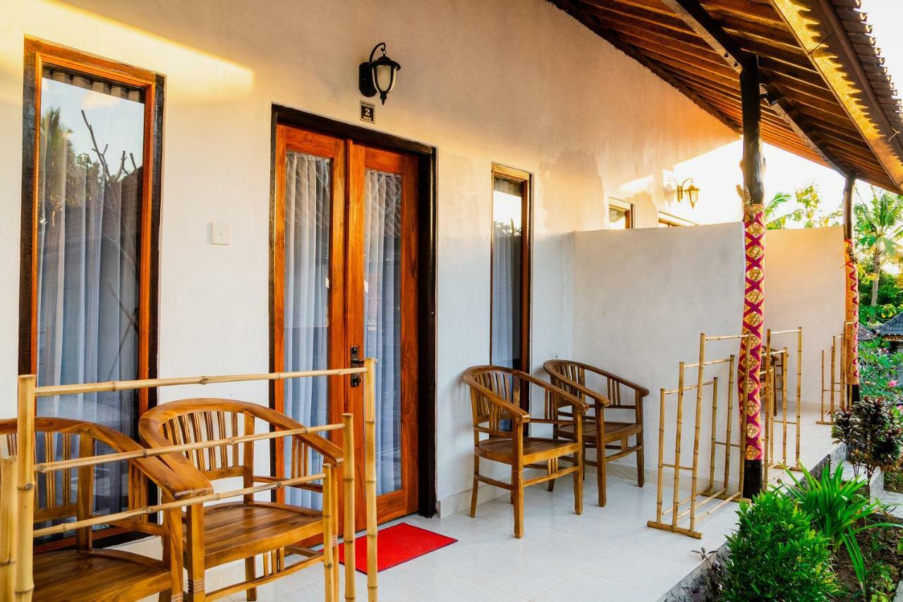 Kamasanti Hostel Toyapakeh Екстер'єр фото